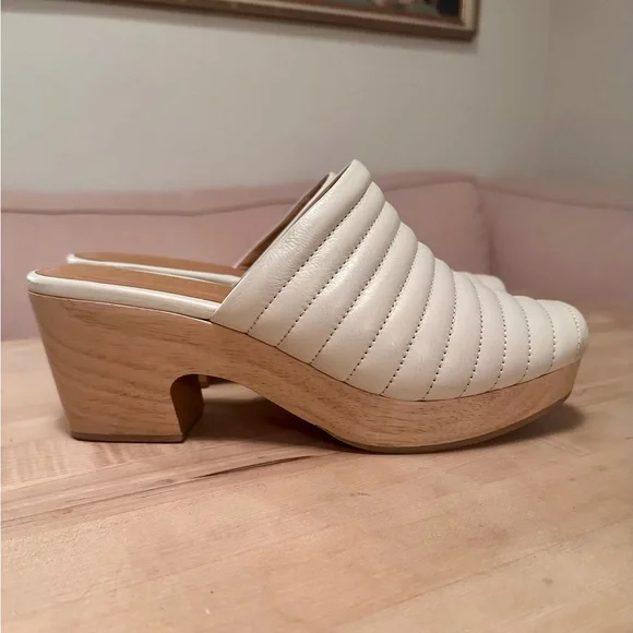 Rare Cream Beklina Ribbed Leather Clogs 10 Worn Once! - Picture 1 of 8